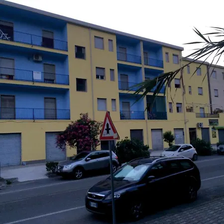 Degli Oleandri 38